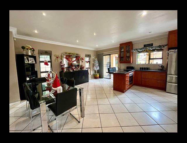 3 BEDROOM CLUSTER FOR SALE IN NEW REDRUTH